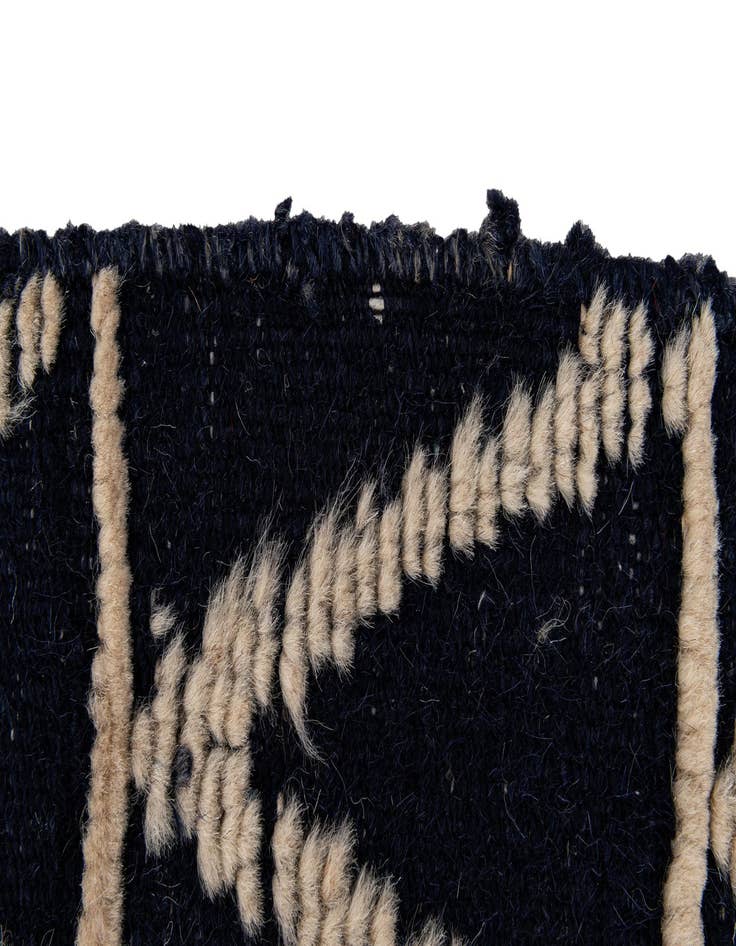 Detail image of  6' 3 x 8' 9  Hand Knotted Darya Wool Rug