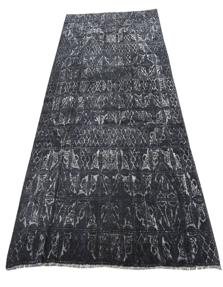 Detail image of  6' x 9'  Hand Knotted Darya Rug