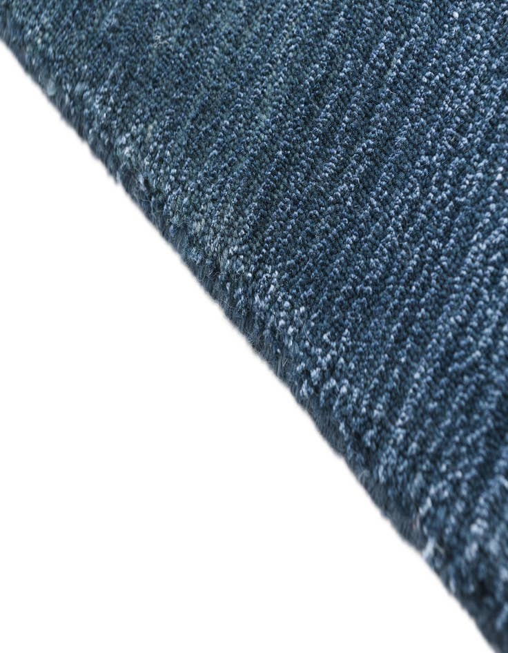 Detail image of  4' 4 x 6' 4 Darya Rug