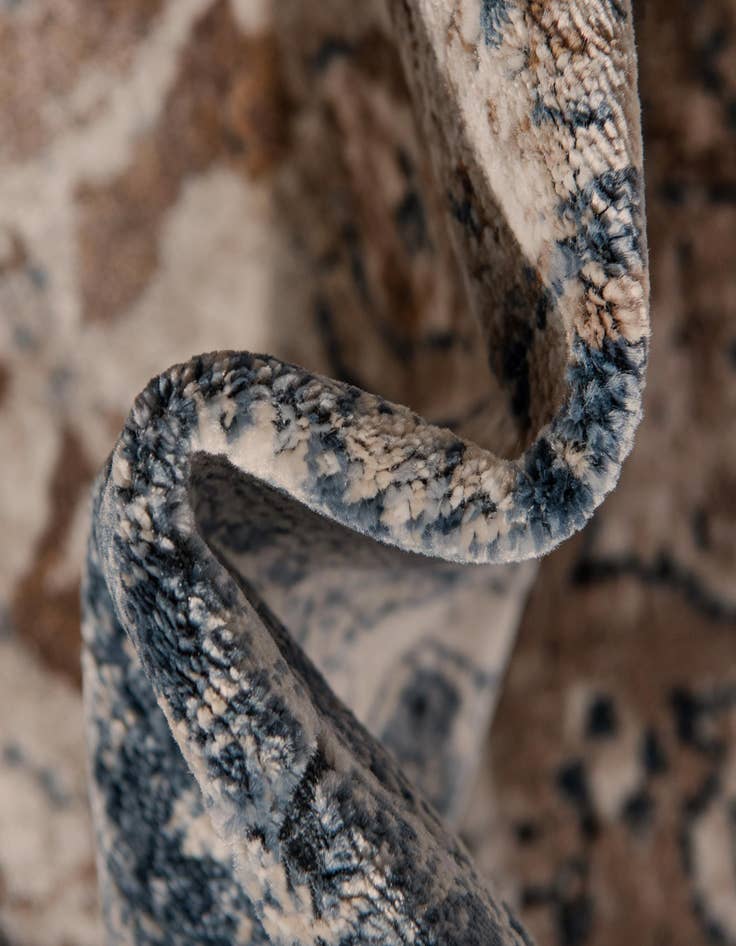 Detail image of  5' 3 x 8' Eliza Rug