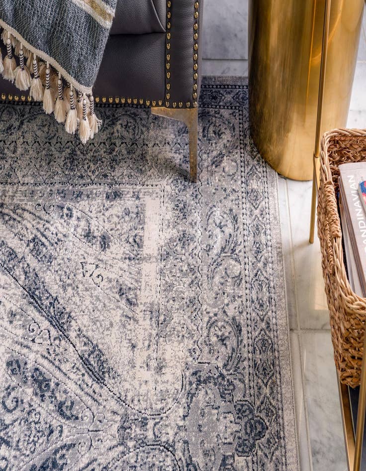 Detail image of  6' x 9' Eliza Rug