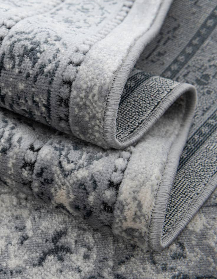 Detail image of  6' x 9' Eliza Rug