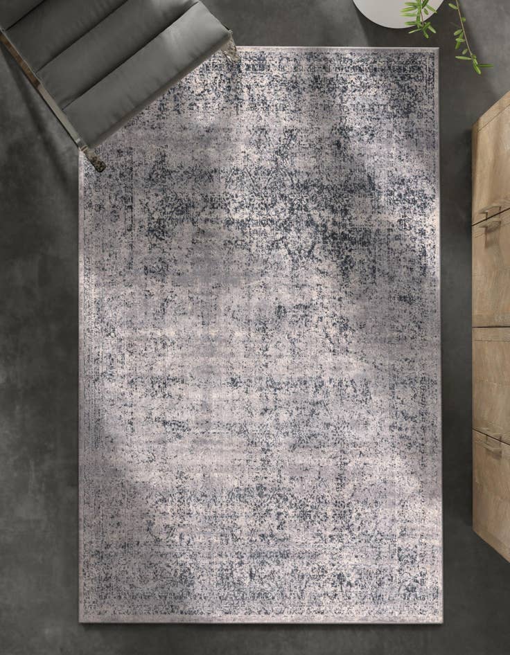 Detail image of  6' 7 x 9' 2 Eliza Rug