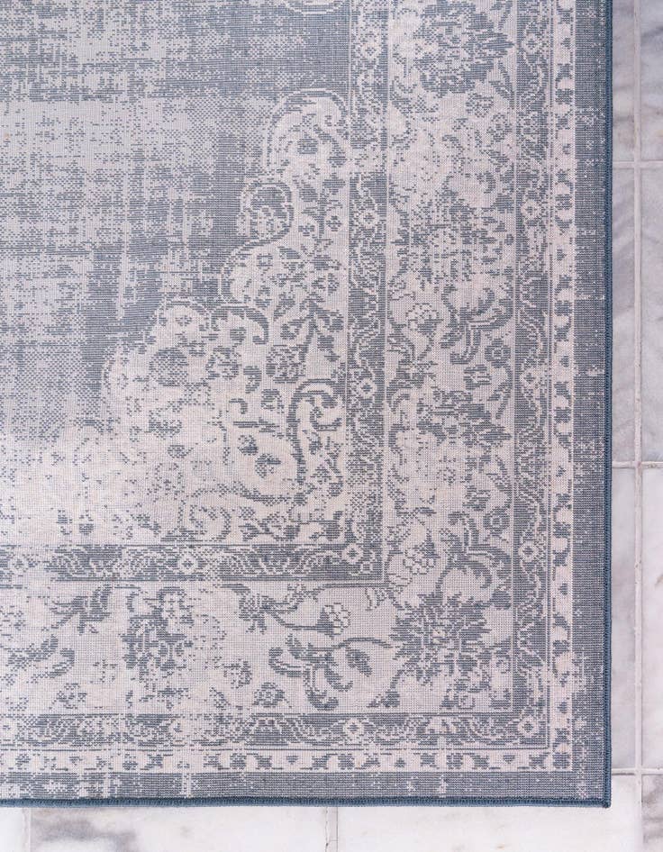 Detail image of  2' 2 x 3' Estate Rug