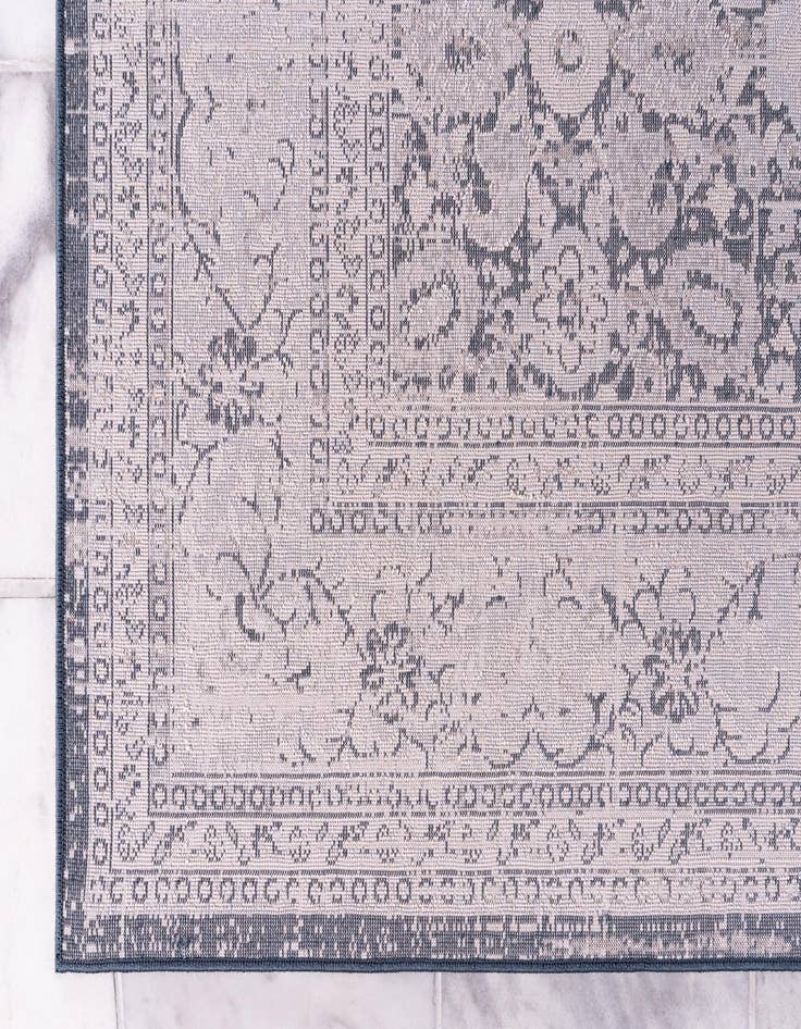 Detail image of  7' 10 x 11' Estate Rug
