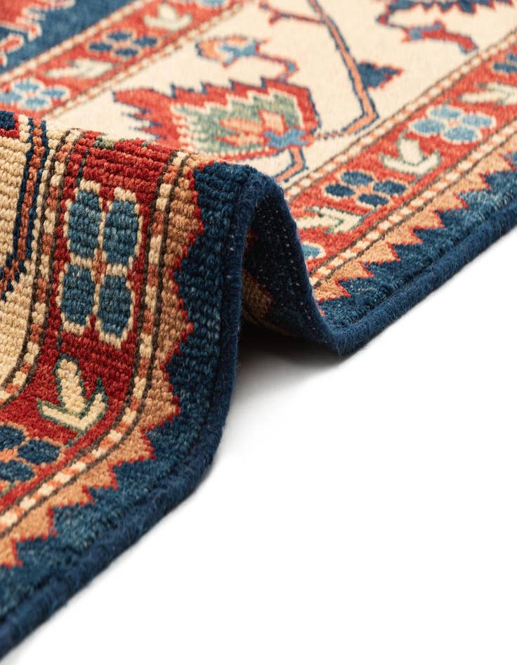 Detail image of  8' 8 x 12' Ghazni Diyar Rug