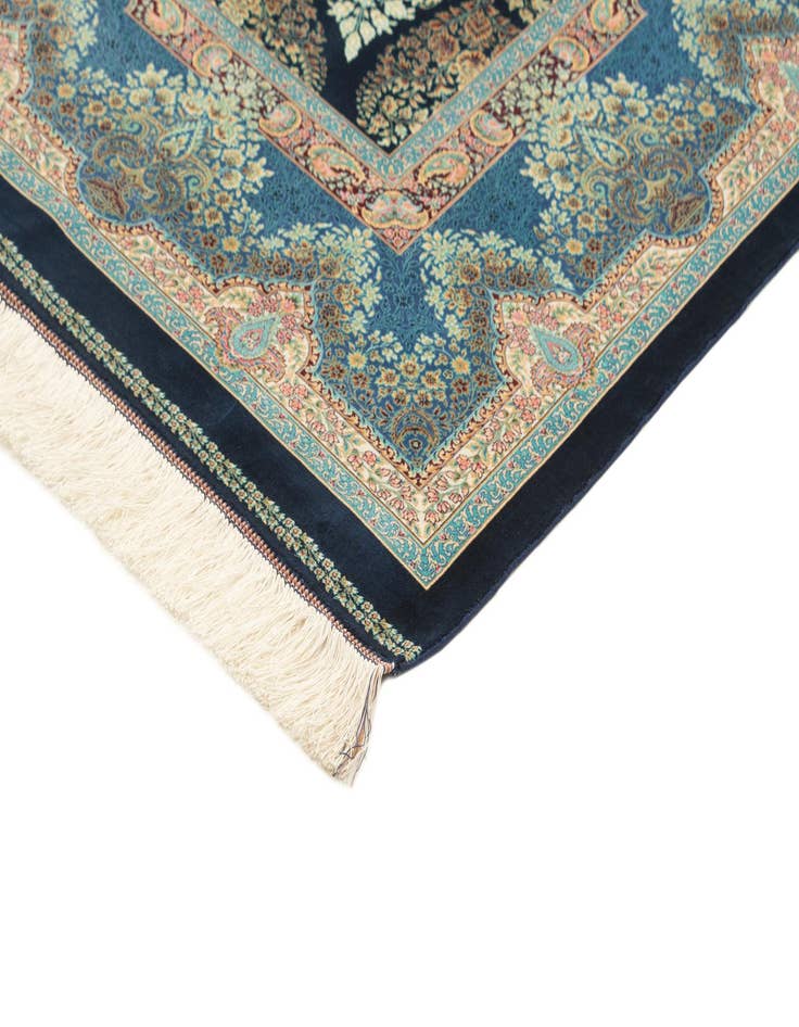 Detail image of  6' 6 x 9' 9 Ghom Design Rug