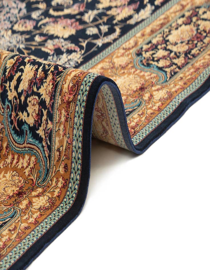 Detail image of  6' 6 x 9' 7 Ghom Design Rug