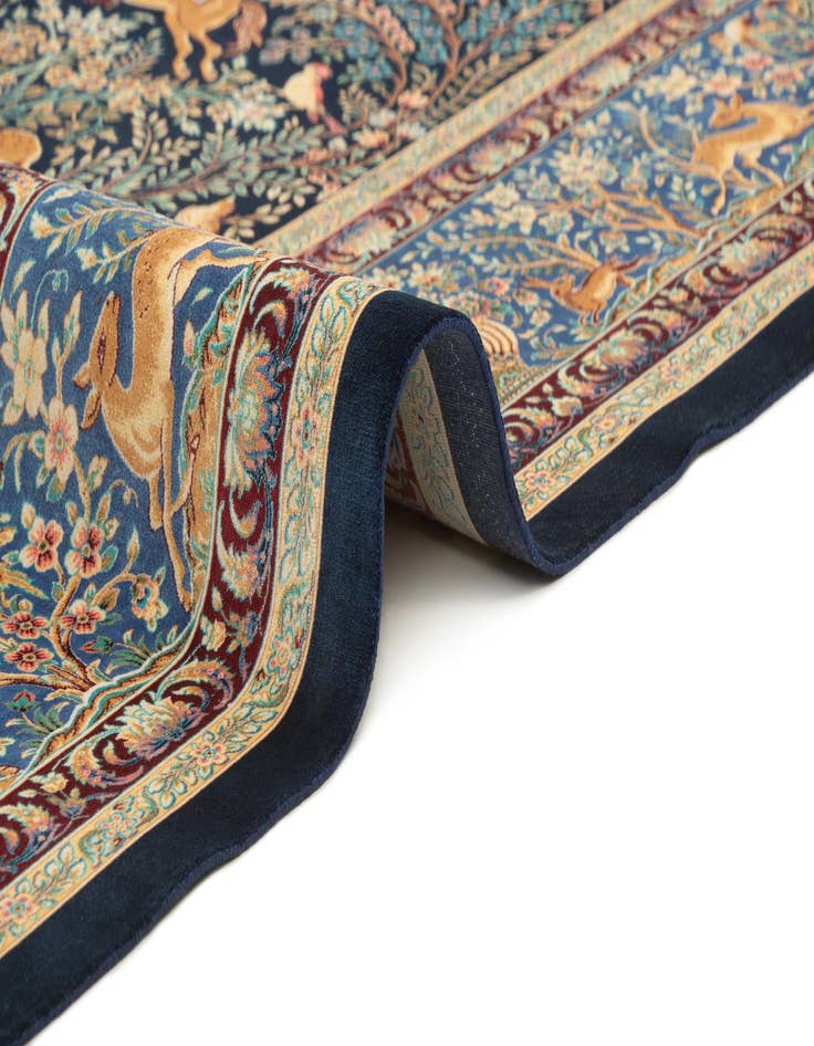 Detail image of  6' 6 x 9' 6 Ghom Design Rug