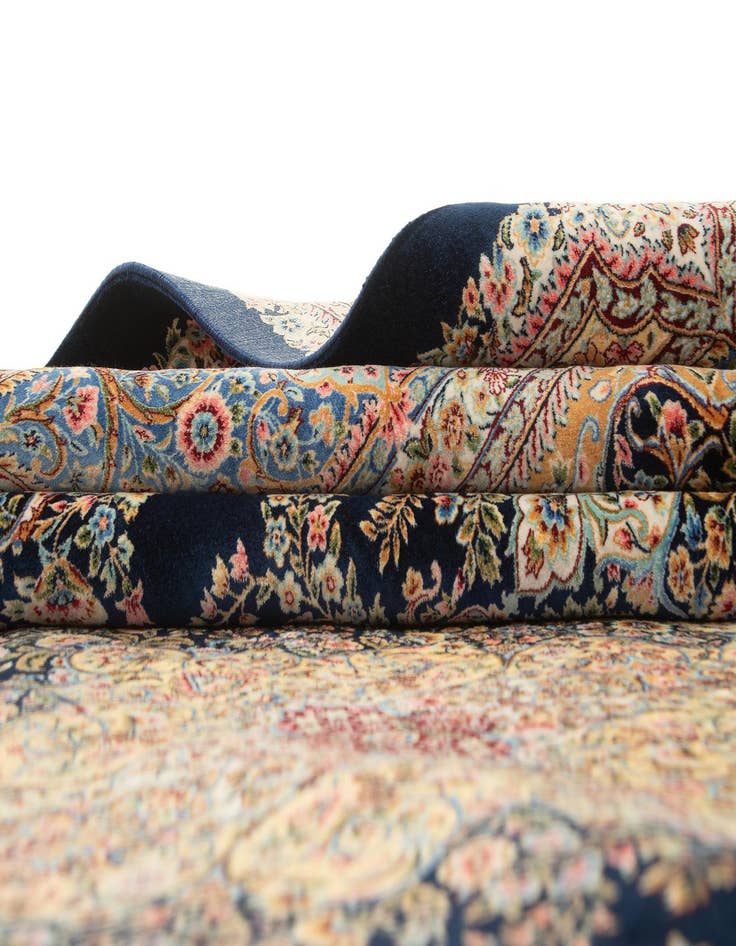 Detail image of  6' 6 x 9' 7 Ghom Design Rug