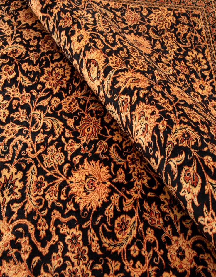 Detail image of  4' 11 x 7' 9 Ghom Rug