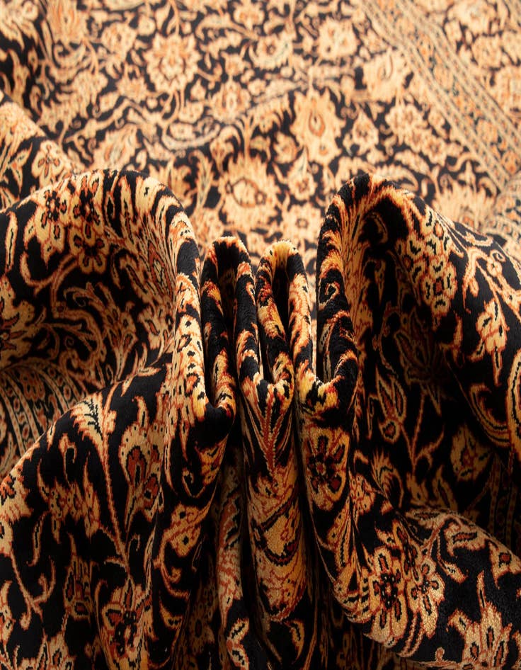 Detail image of  4' 11 x 7' 9 Ghom Rug