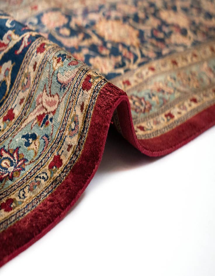 Detail image of  8' 1 x 11' 6 Ghom Silk Rug