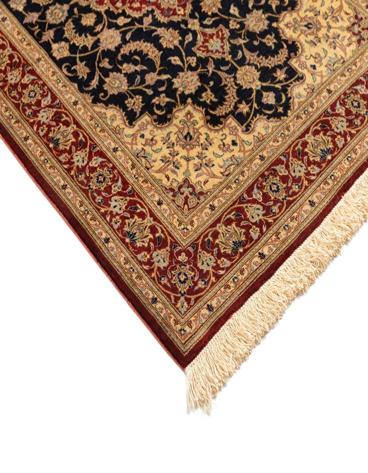 Detail image of  2' 7 x 4' Ghom Silk Rug