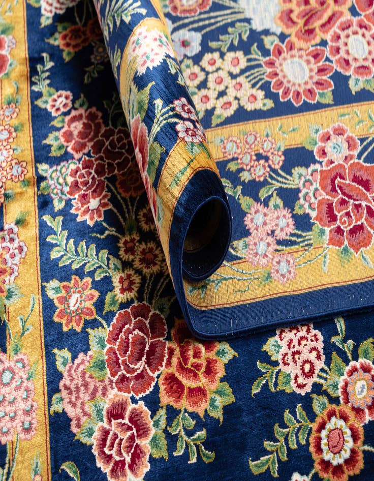 Detail image of  3' 3 x 5' 1 Ghom Silk Rug