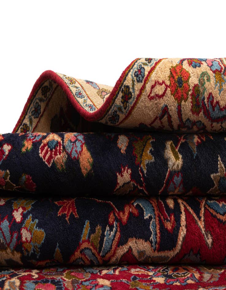 Detail image of  6' 11 x 10' Hamedan Wool Rug