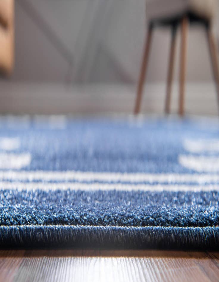 Detail image of  5' 3 x 8' Hera Rug