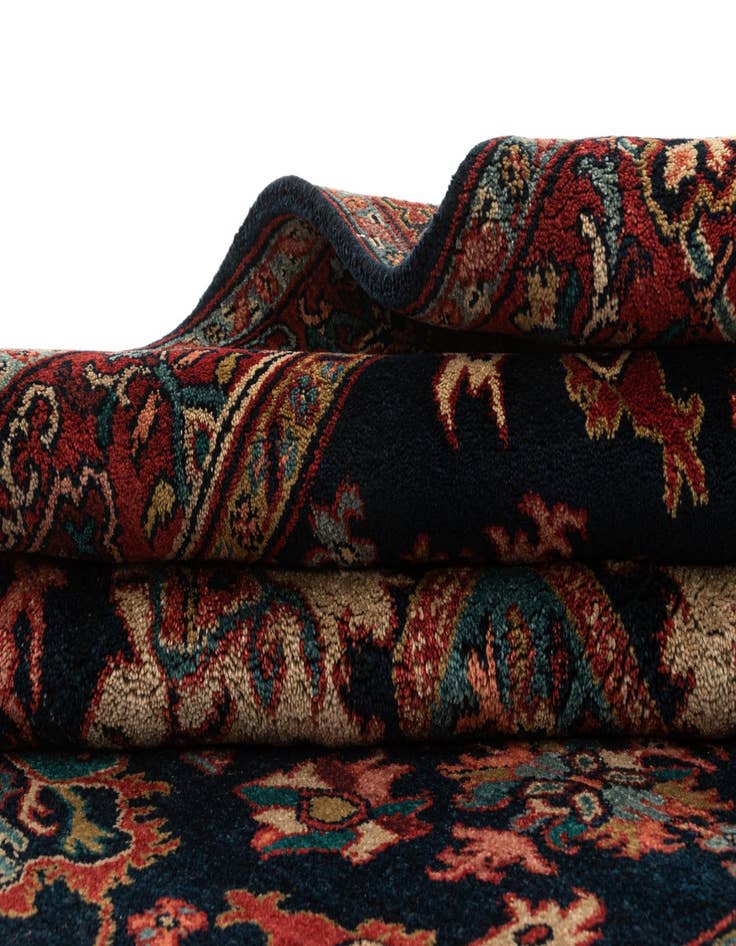 Detail image of  5' 7 x 8' 1 Heriz Rug