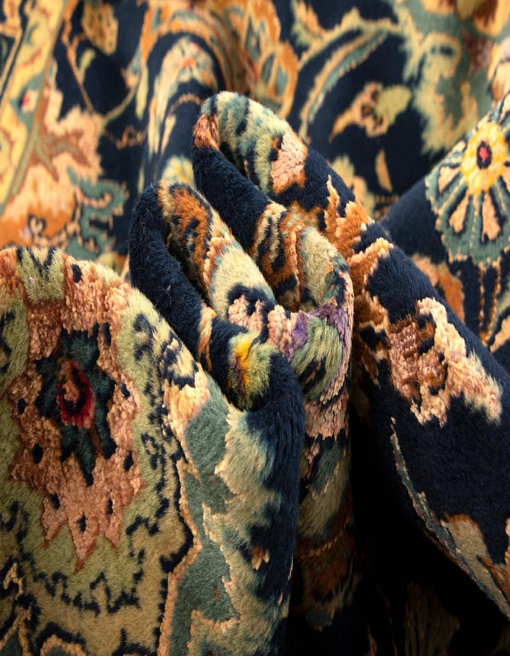 Detail image of  10' 3 x 13' 7  Hand Knotted Kashan Persian Wool Rug