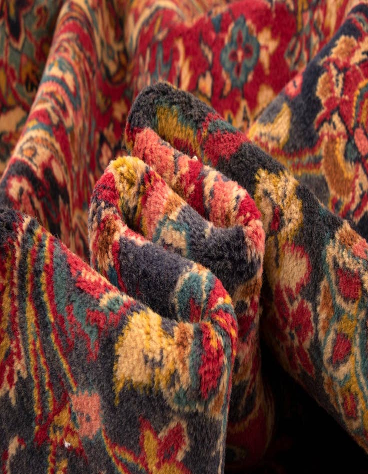 Detail image of  9' 6 x 14' 11  Hand Knotted Kashan Persian Wool Rug