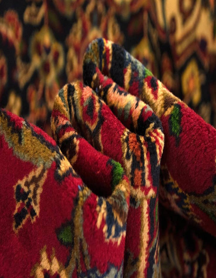 Detail image of  8' 3 x 11' 5  Hand Knotted Kashan Persian Rug