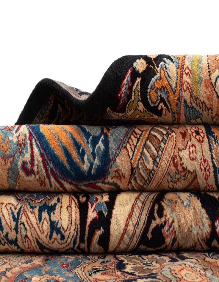 Detail image of  10' x 13' Kashmar Wool Rug