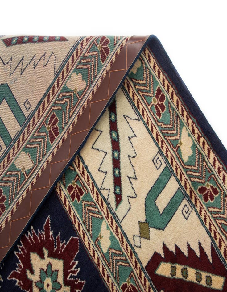 Detail image of  8' 1 x 10' 11  Hand Knotted Lesghi Wool Rug