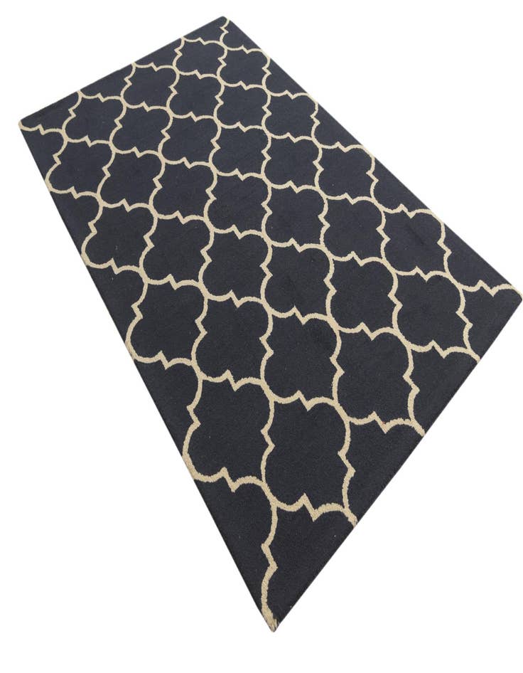 Detail image of  5' 1 x 8' Luna Wool Rug