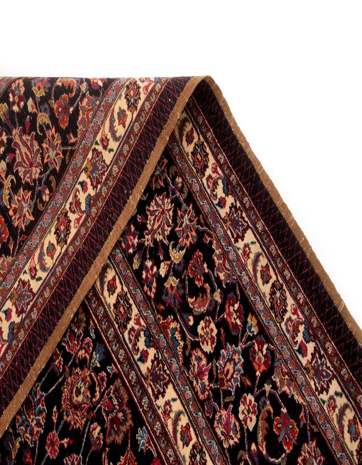 Detail image of  9' 8 x 13' Meshed Saber Rug