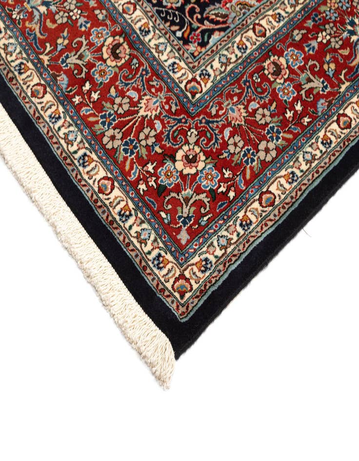 Detail image of  6' 9 x 8' 11 Mood Wool Rug