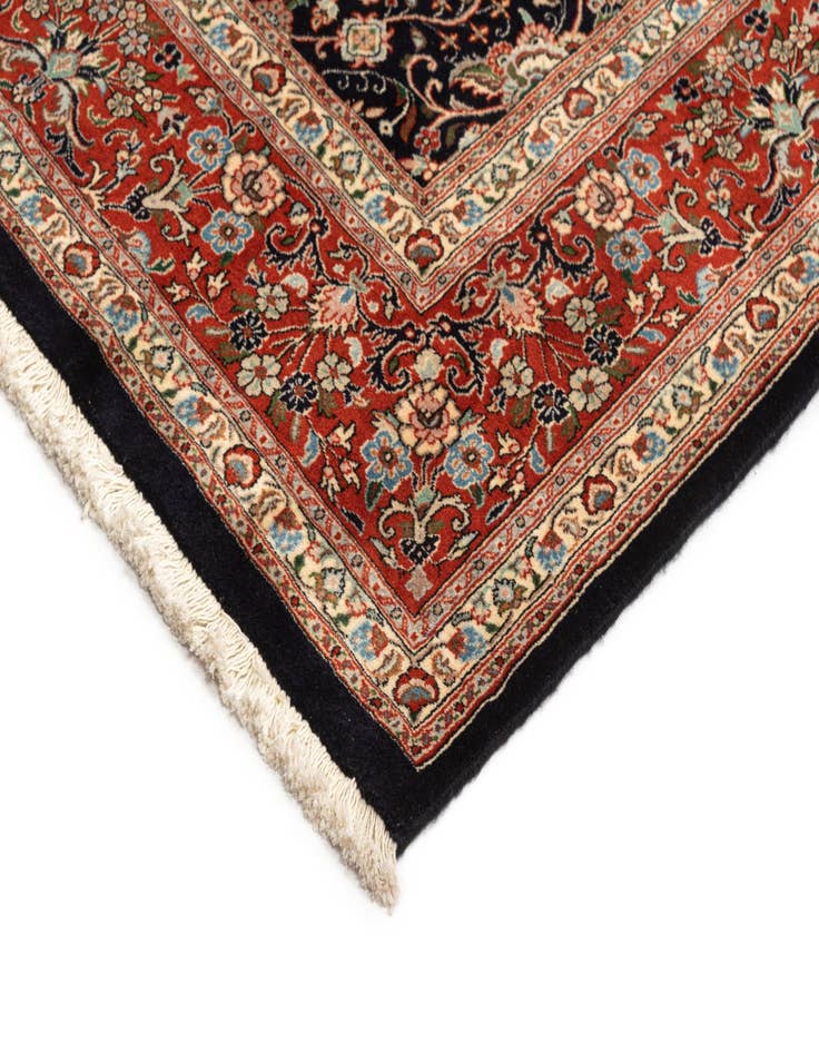 Detail image of  6' 6 x 9' 2 Mood Wool Rug