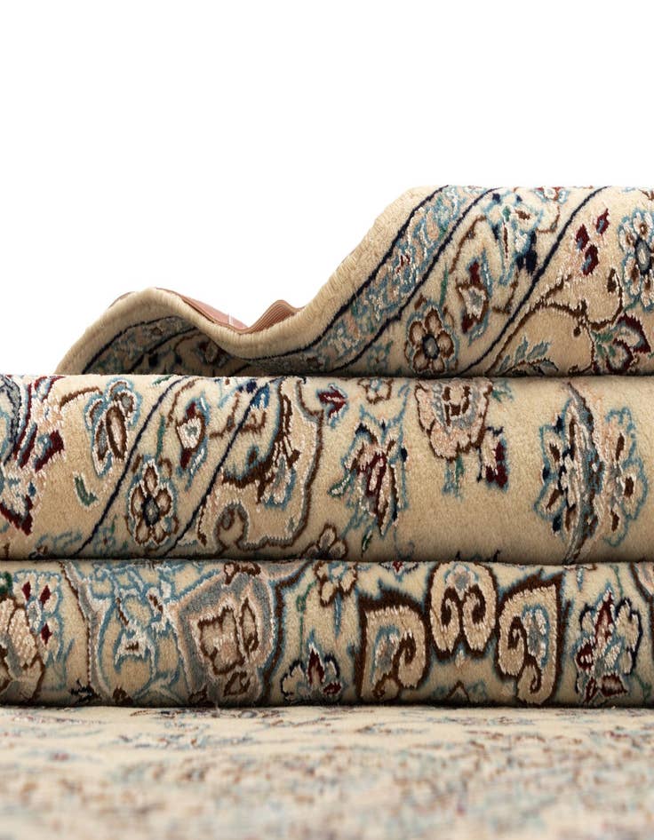 Detail image of  4' 7 x 7' 1 Nain Rug