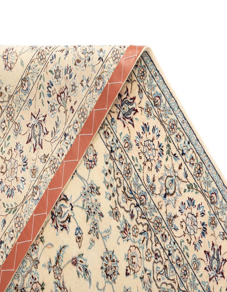 Detail image of  4' 7 x 7' 1 Nain Rug