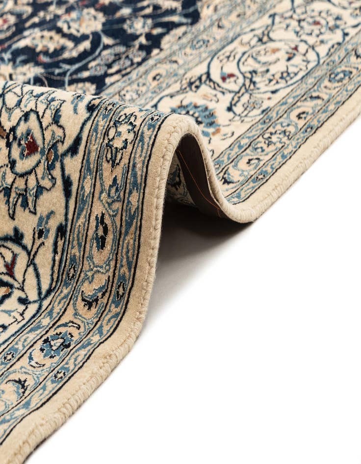 Detail image of  6' 6 x 9' 6  Hand Knotted Nain Rug