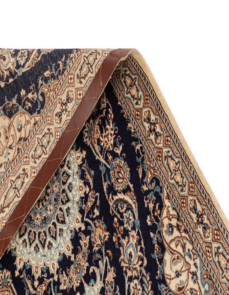 Detail image of  2' 7 x 4' 2  Hand Knotted Nain Rug