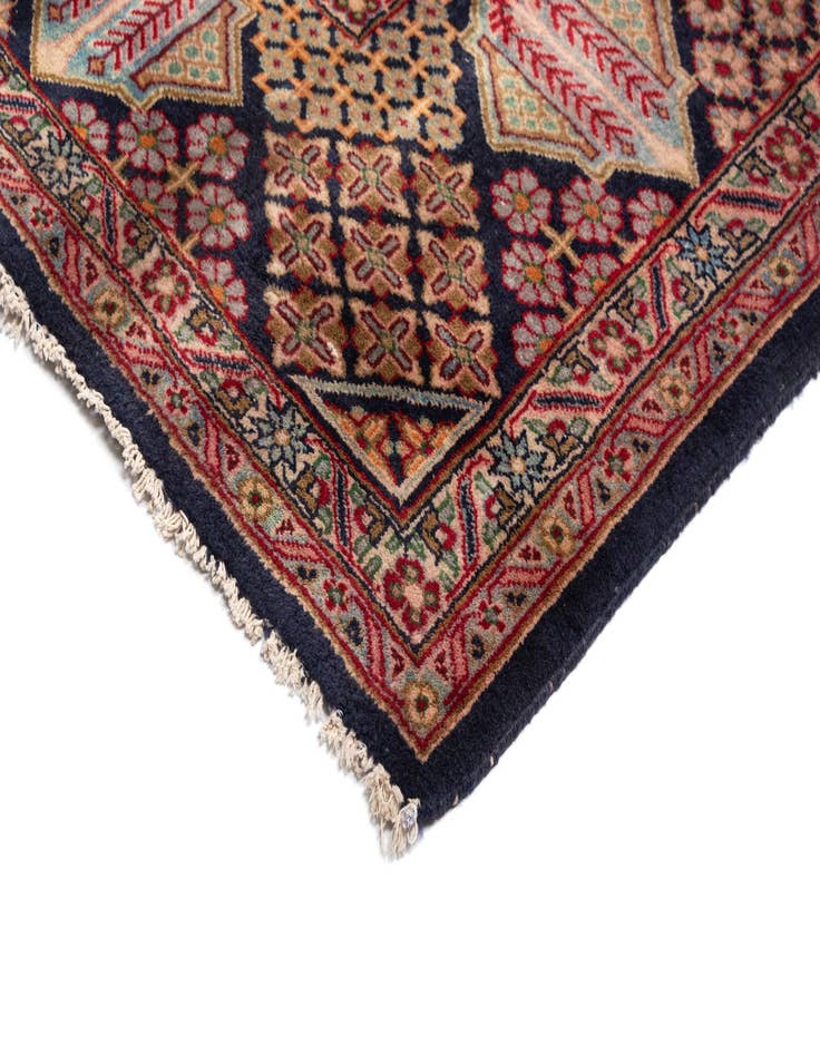 Detail image of  9' 7 x 13' 3 Najafabad Wool Rug