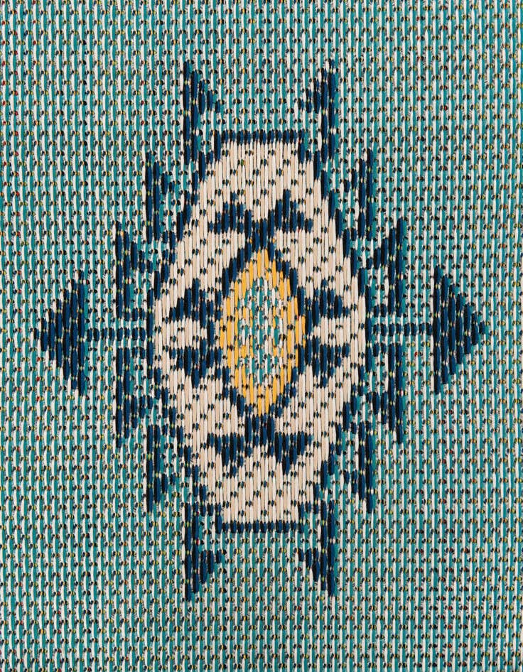 Detail image of  5' x 7' 2  Washable Traditional Indoor / Outdoor Rug