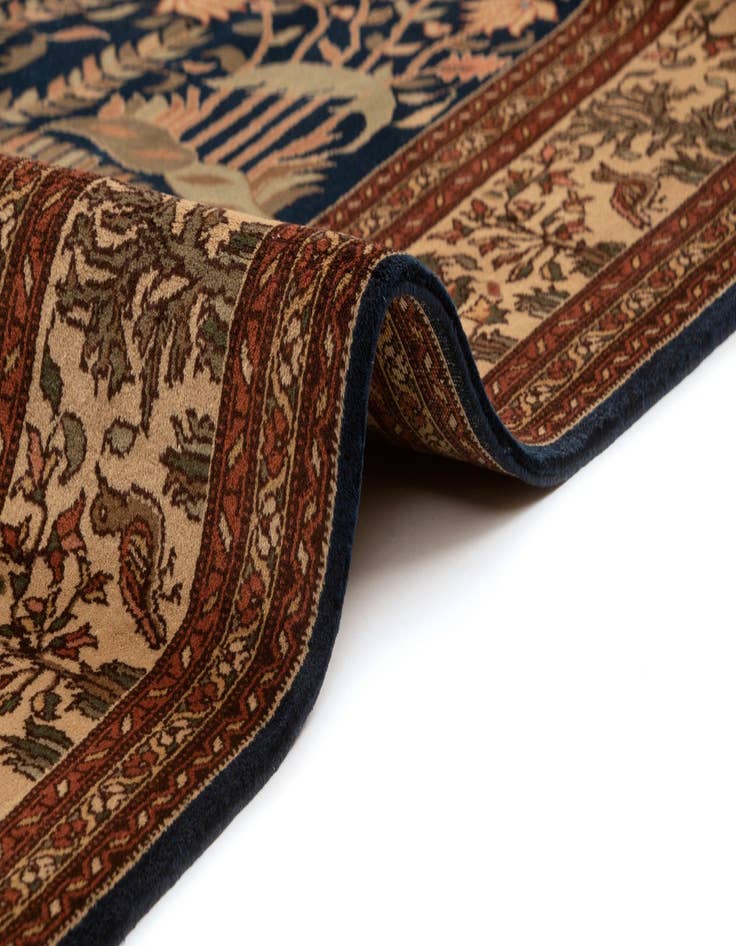 Detail image of  8' 1 x 10' 2 Peking Rug