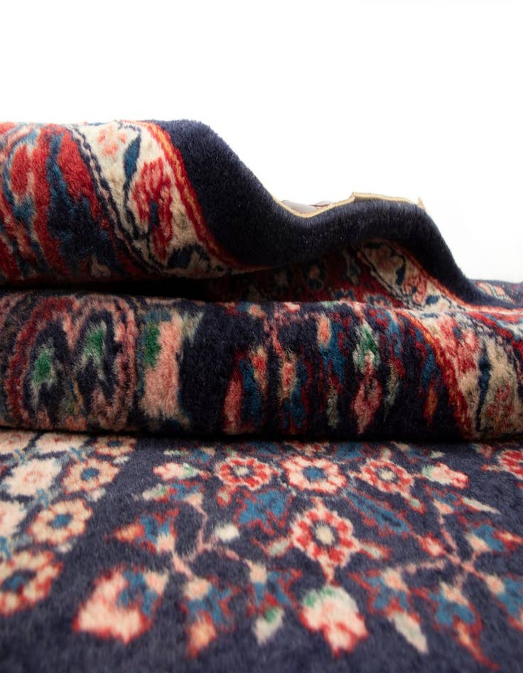 Detail image of  3' 5 x 5'  Hand Knotted Sarough Persian Wool Rug