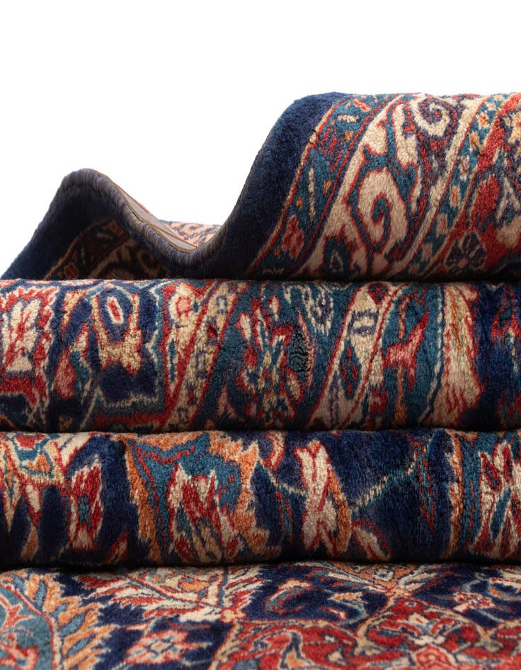 Detail image of  8' 11 x 11' 11 Sarouk Wool Rug