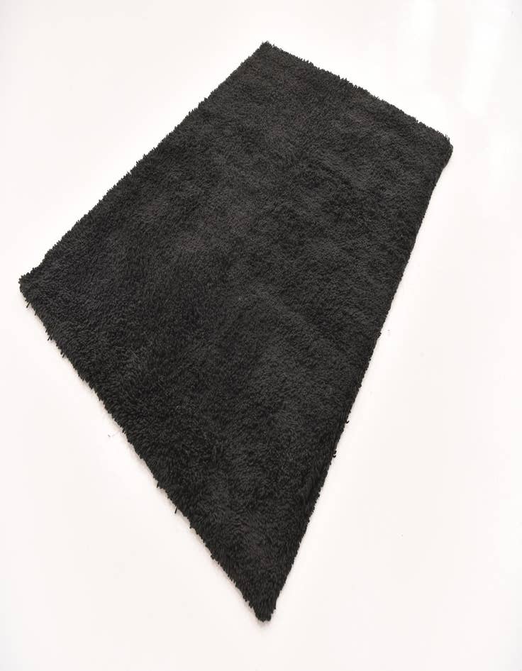 Detail image of  5' 7 x 7' 7 Solid Shag Rug