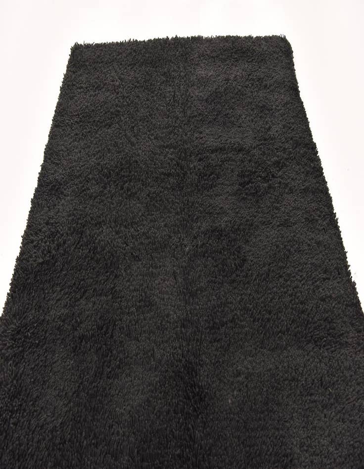 Detail image of  5' 7 x 7' 7 Solid Shag Rug