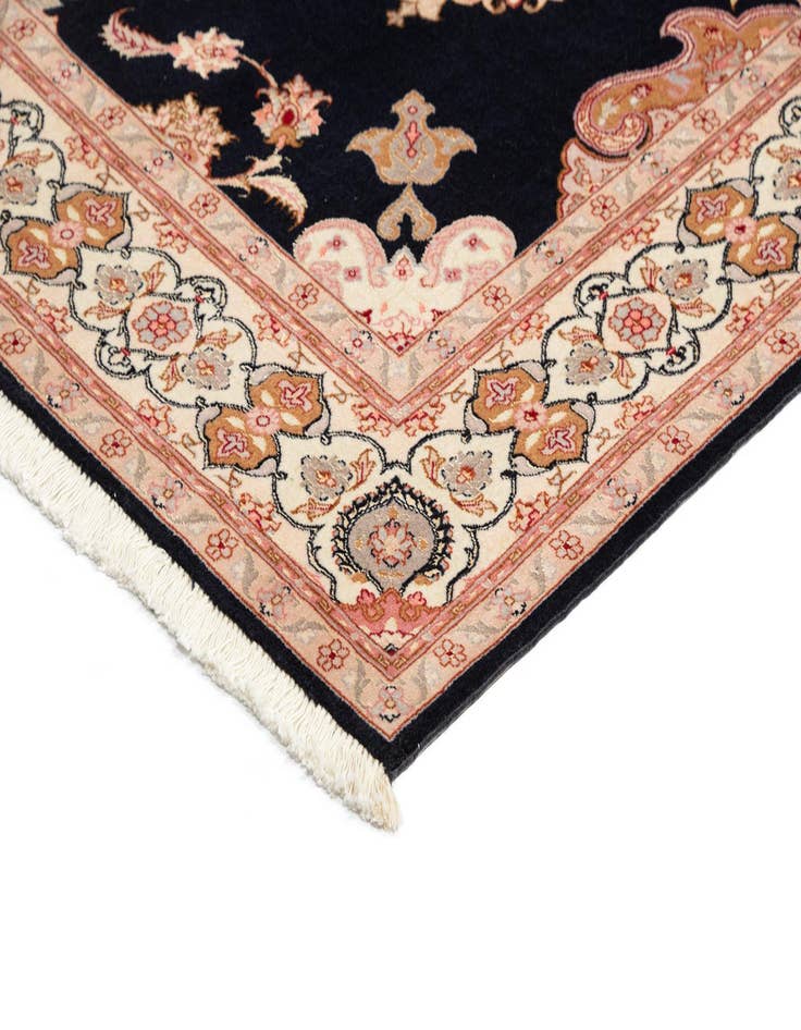 Detail image of  5' x 6' 11 Tabriz Rug