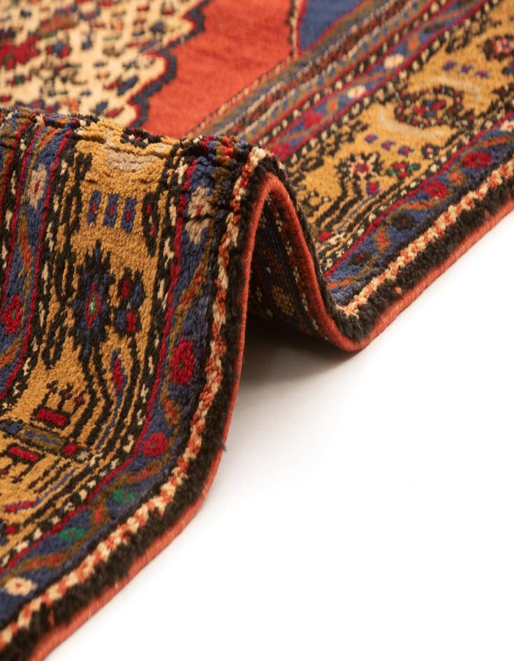Detail image of  3' 6 x 6' 9 Tashpinar Rug