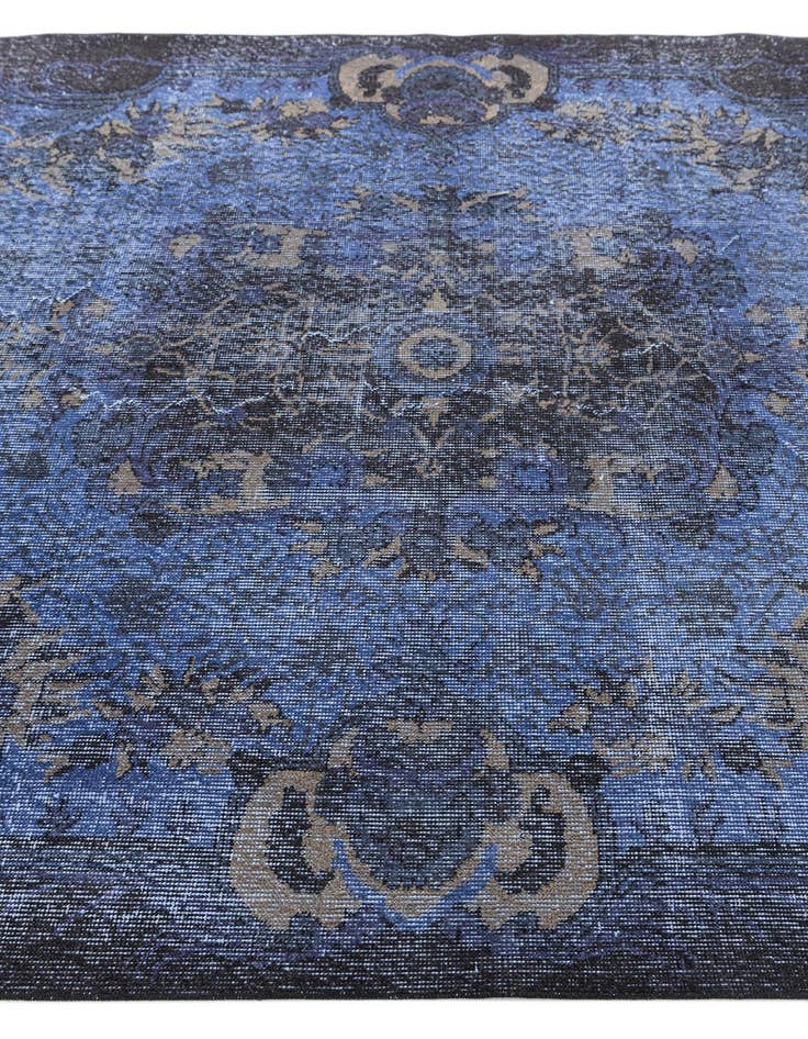Detail image of  5' 10 x 9' 9 Ultra Vintage Wool Rug