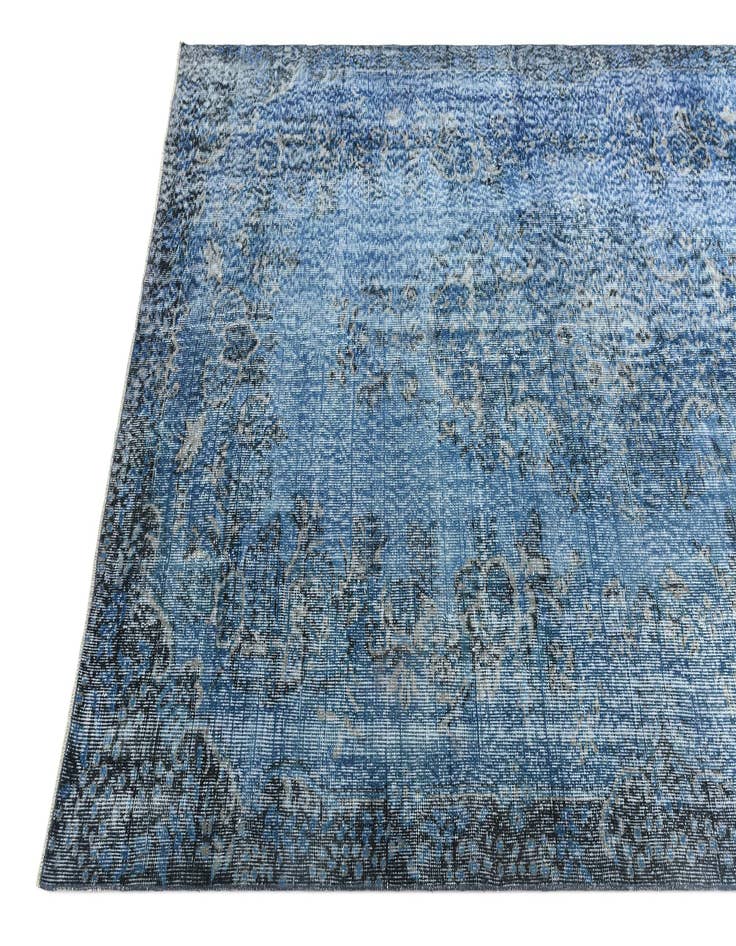 Detail image of  6' x 9' 11 Ultra Vintage Wool Rug