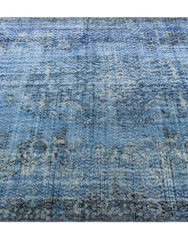 Detail image of  6' x 9' 11 Ultra Vintage Wool Rug