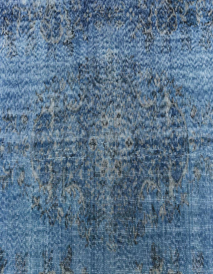 Detail image of  6' x 9' 11 Ultra Vintage Wool Rug