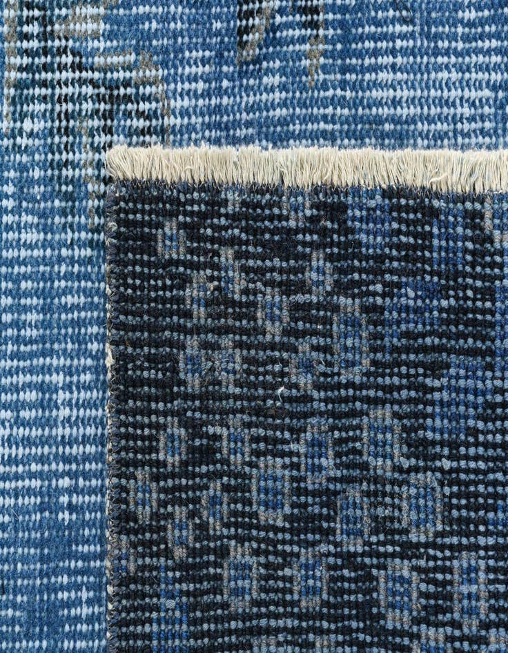 Detail image of  6' x 9' 11 Ultra Vintage Wool Rug