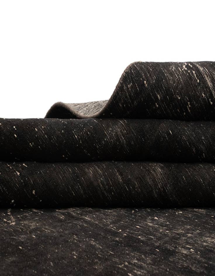 Detail image of  9' 5 x 12' 8 Vintage Royal Rug